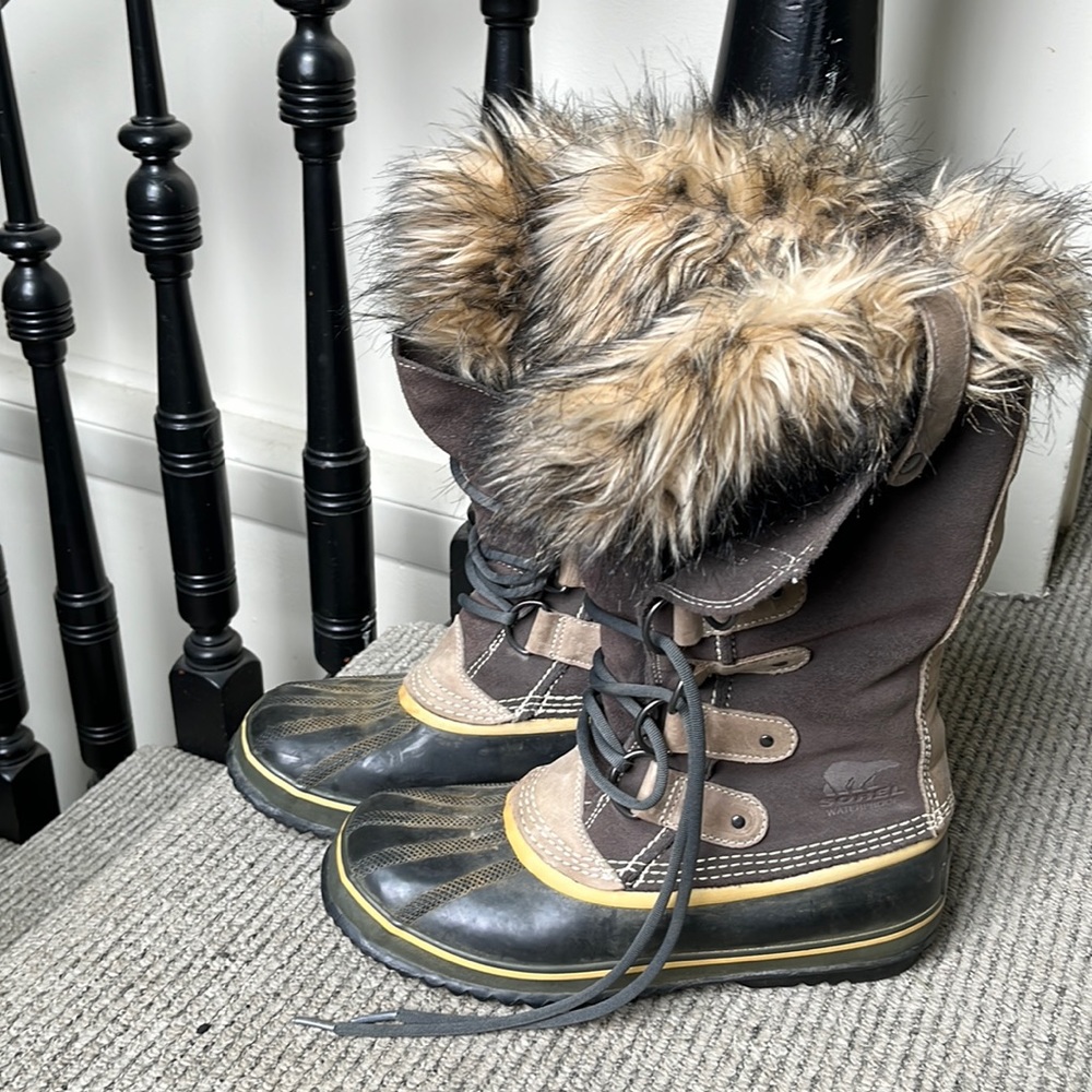 Handcrafted Sorel Natural Rubber Snow Boots Size 10